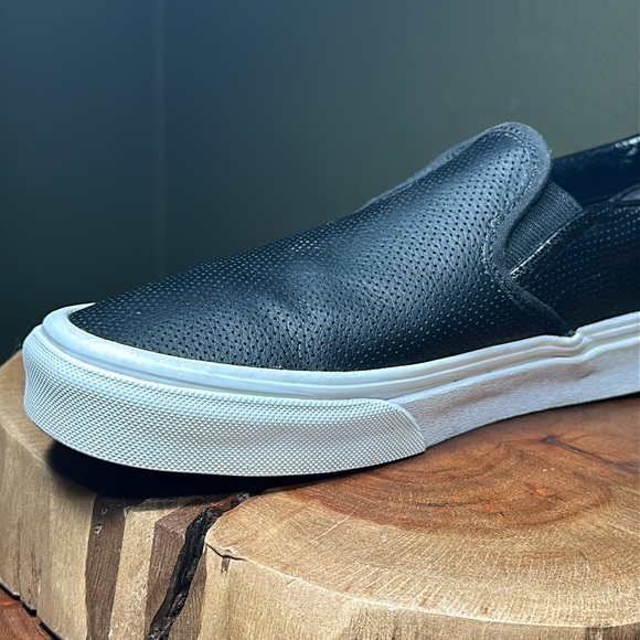 VANS Asher Perforated Leather Slip-On (Unisex - Men’s 7, Woman’s 8 1/2) - Picture 11 of 16